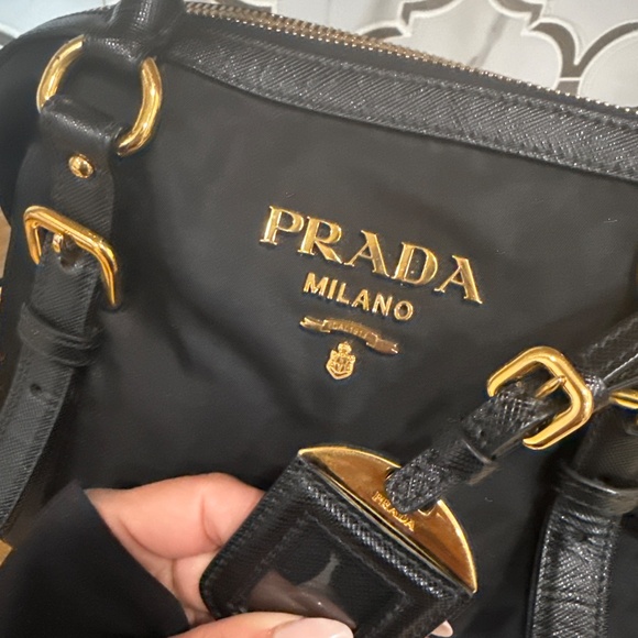 Prada bag - Picture 2 of 4